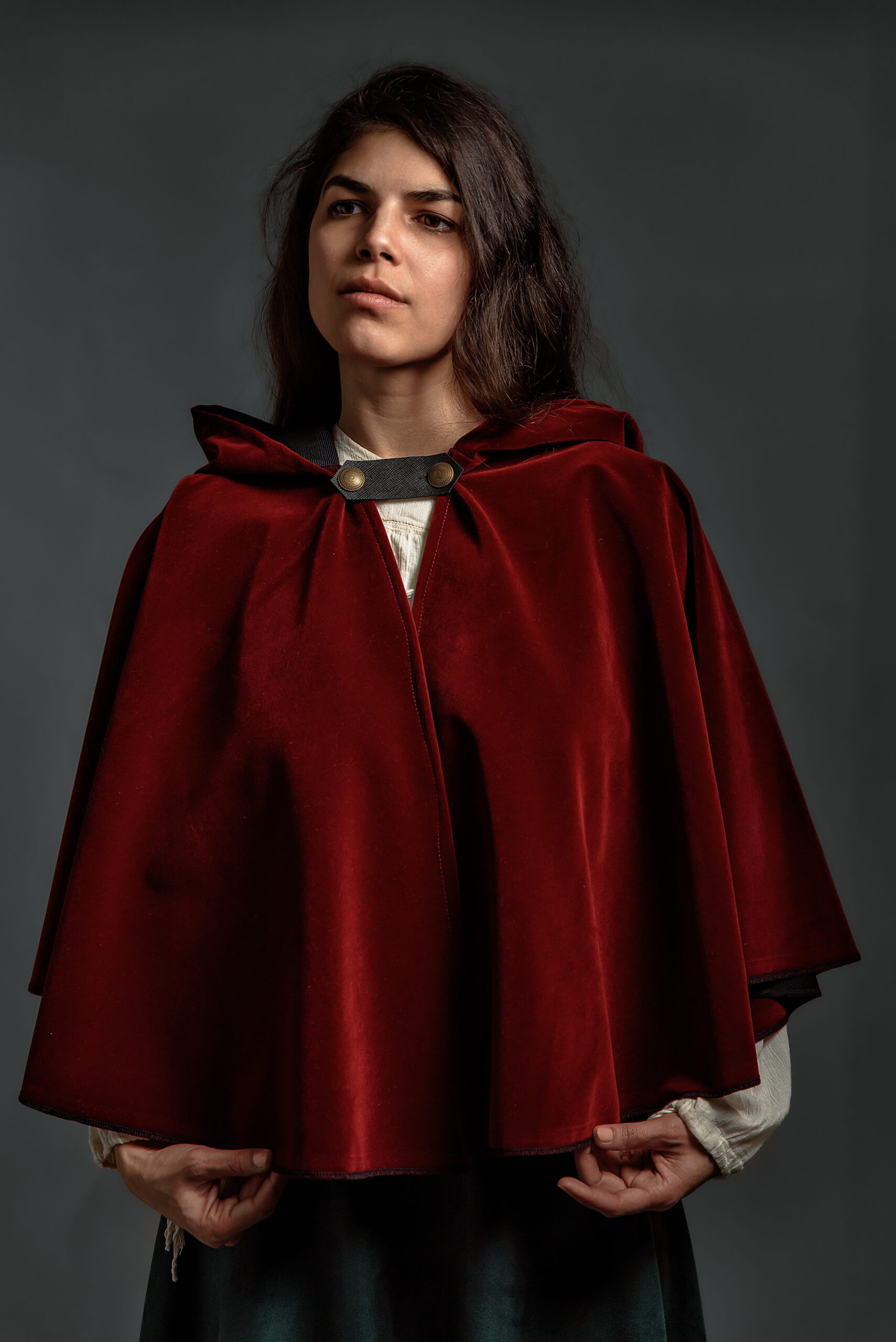 Burgundy Velvet Hooded Cape – Unisex Fairytale Style - Image 2