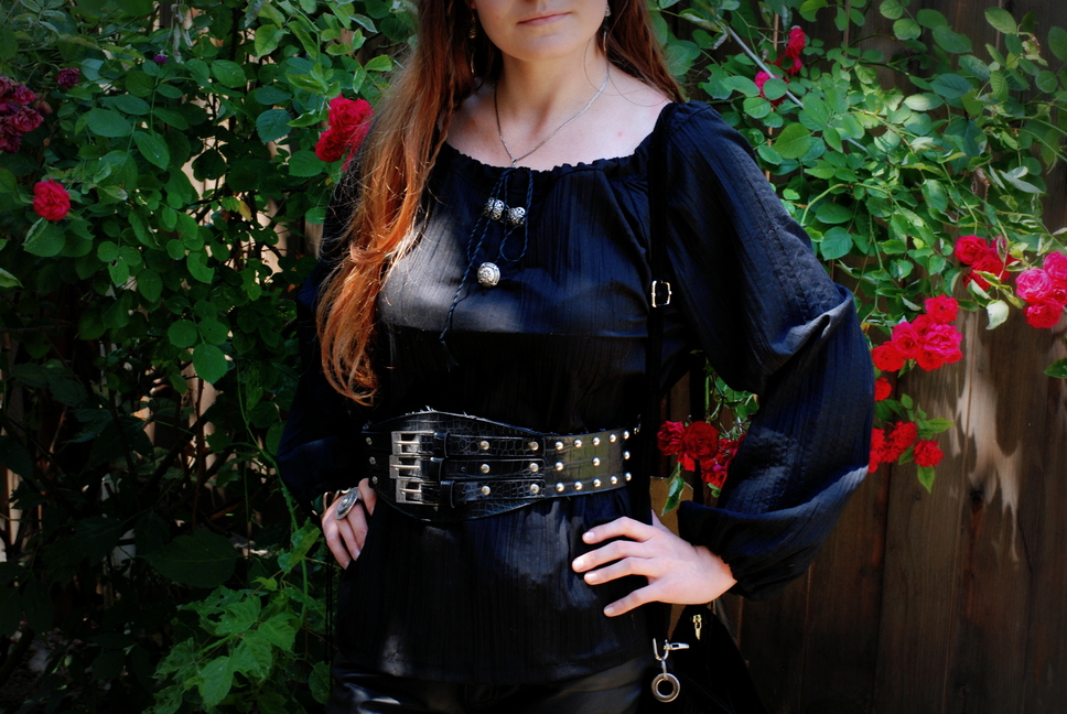 The Essential Black Linen Blouse with Metallic Accent – Handcrafted & Custom Fit - Image 2